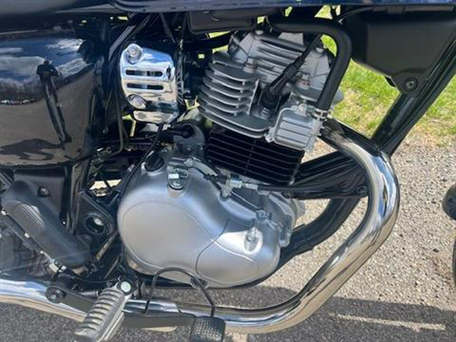 2025 Kawasaki W230 ABS