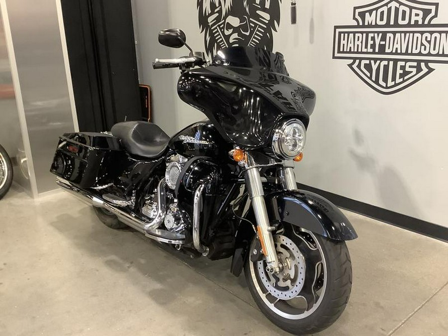 2013 Harley-Davidson® FLHX - Street Glide®