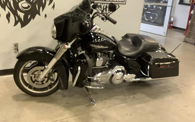 2013 Harley-Davidson® FLHX - Street Glide®