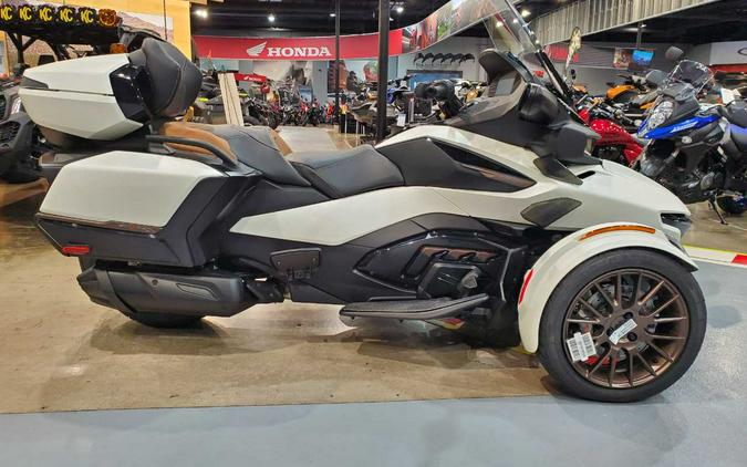 2024 CAN-AM SPYDER RT SEA-TO-SKY (SE6)