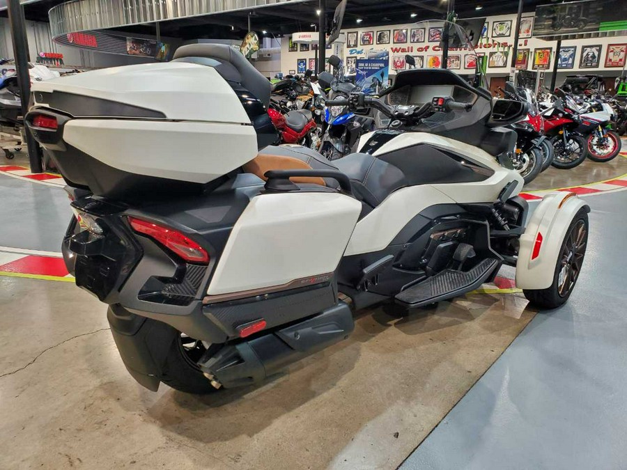 2024 CAN-AM SPYDER RT SEA-TO-SKY (SE6)