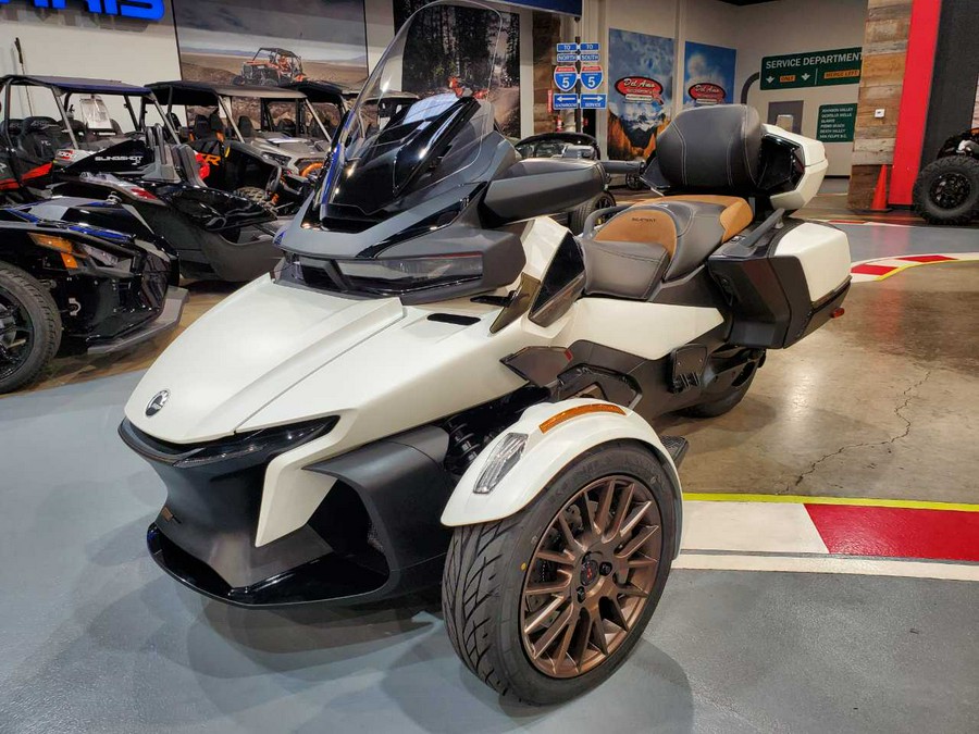 2024 CAN-AM SPYDER RT SEA-TO-SKY (SE6)