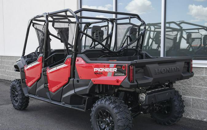 2023 Honda® Pioneer 1000-6 Deluxe Crew