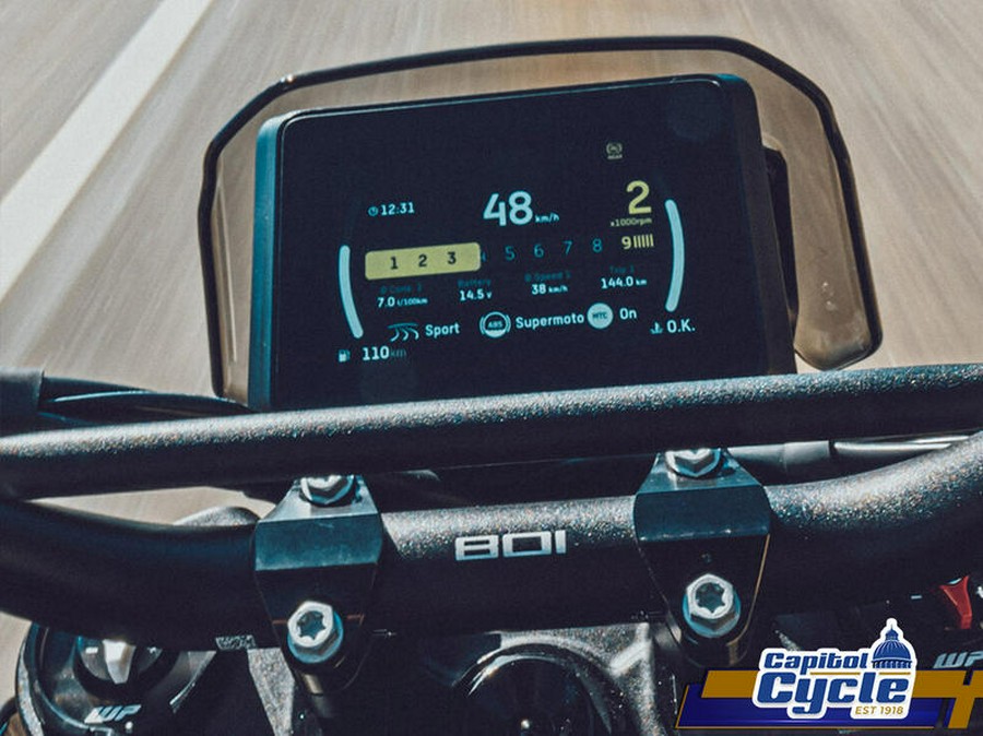 2025 Husqvarna® Svartpilen 801