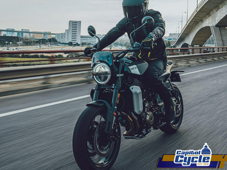 2025 Husqvarna® Svartpilen 801