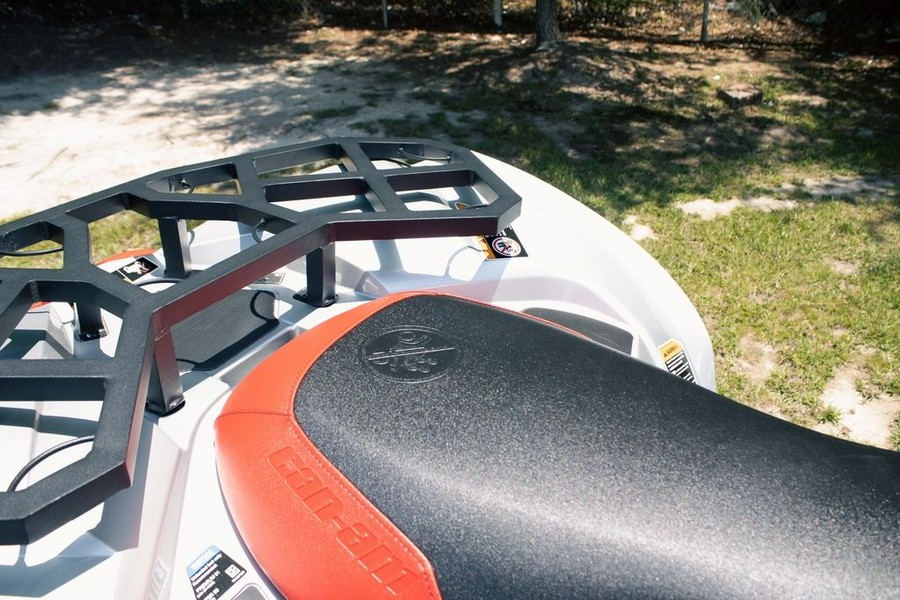 2025 Can-Am® Renegade X mr 1000 R Hyper Silver & Legion Red