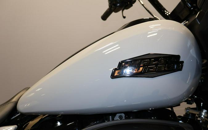 2025 Harley-Davidson Road Glide FLTRX