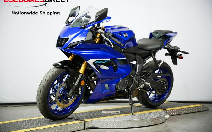 2025 Yamaha YZF-R7 - $9,999.00