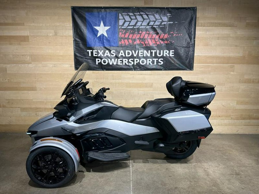 2023 Can-Am® Spyder RT Limited Dark Wheels