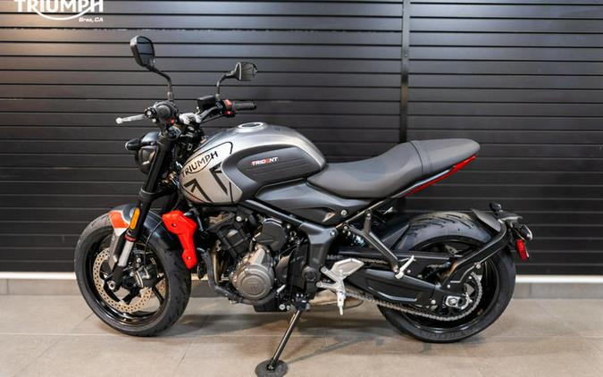 2024 Triumph Trident 660 Silver Ice/Diablo Red