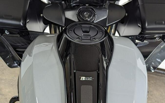 2024 Harley-Davidson Road Glide® Billiard Gray – Black Finish