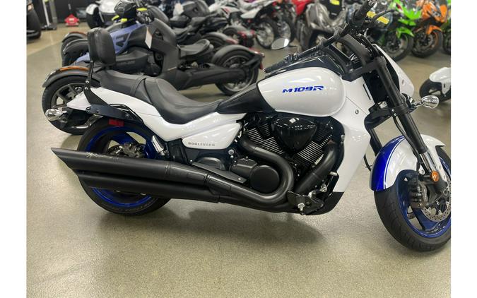 2019 Suzuki BOULEVARD M109R B.O.