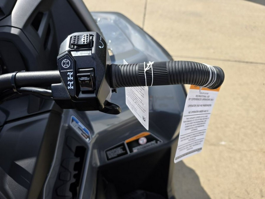 2026 Can-Am® Outlander X mr 1000R Granite Grey