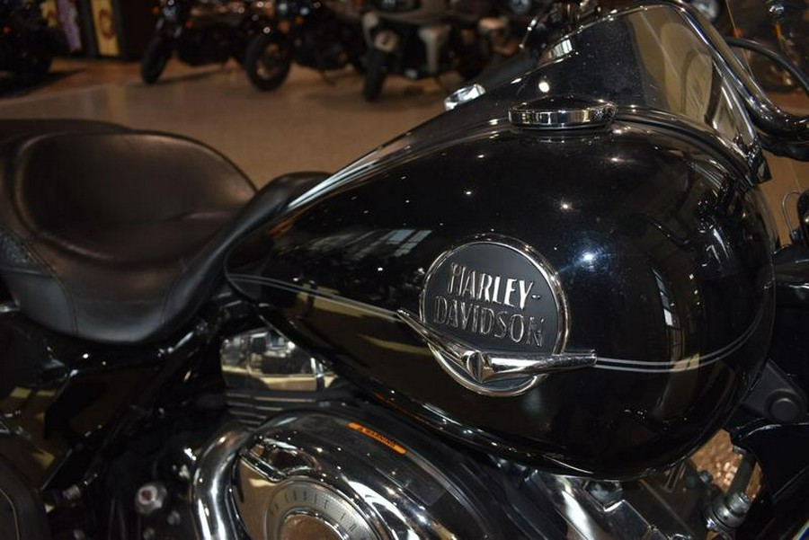 2010 Harley-Davidson® FLHRC - Road King® Classic