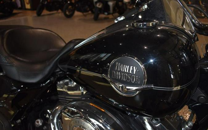 2010 Harley-Davidson® FLHRC - Road King® Classic