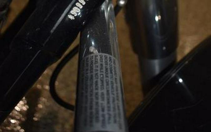 2010 Harley-Davidson® FLHRC - Road King® Classic