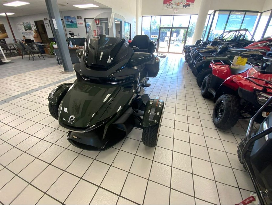 2023 Can-Am™ Spyder RT Sea-To-Sky