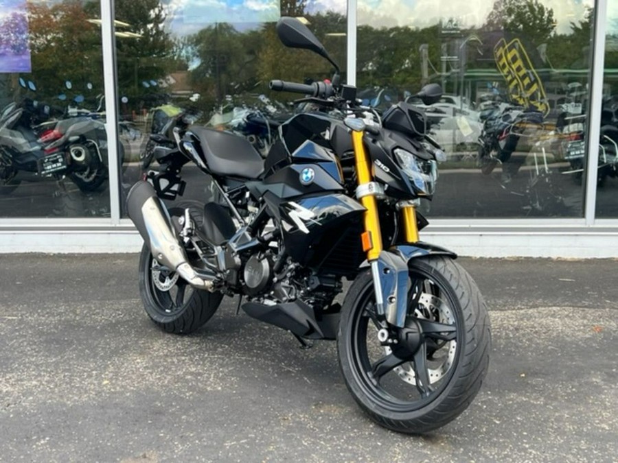 2024 BMW G 310 R Triple Black