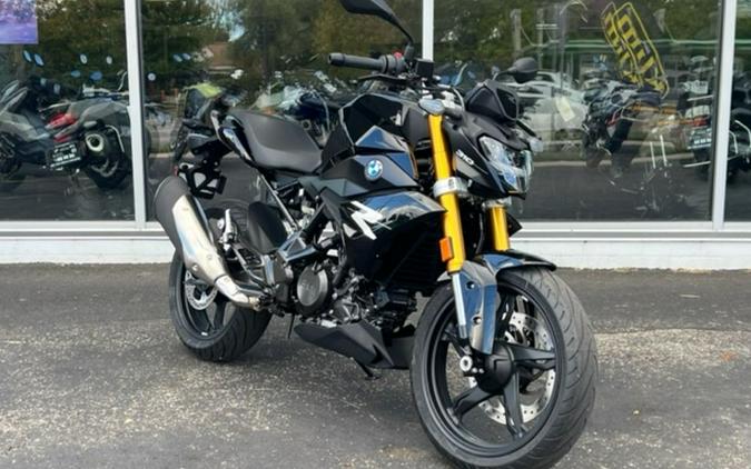 2024 BMW G 310 R Triple Black