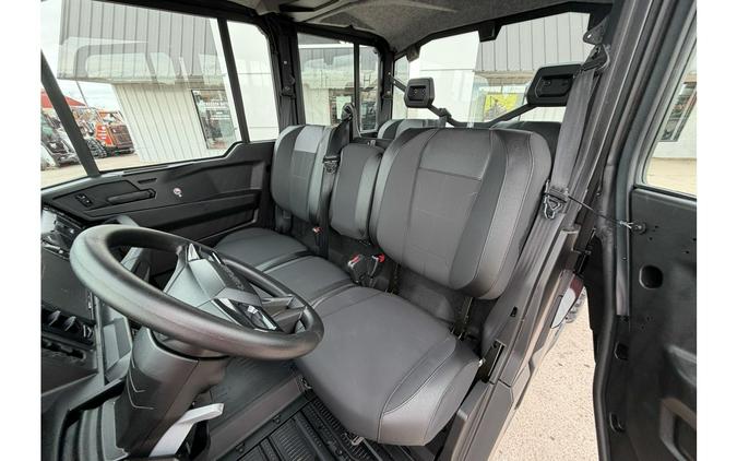 2026 Can-Am Defender MAX XT CAB HD11