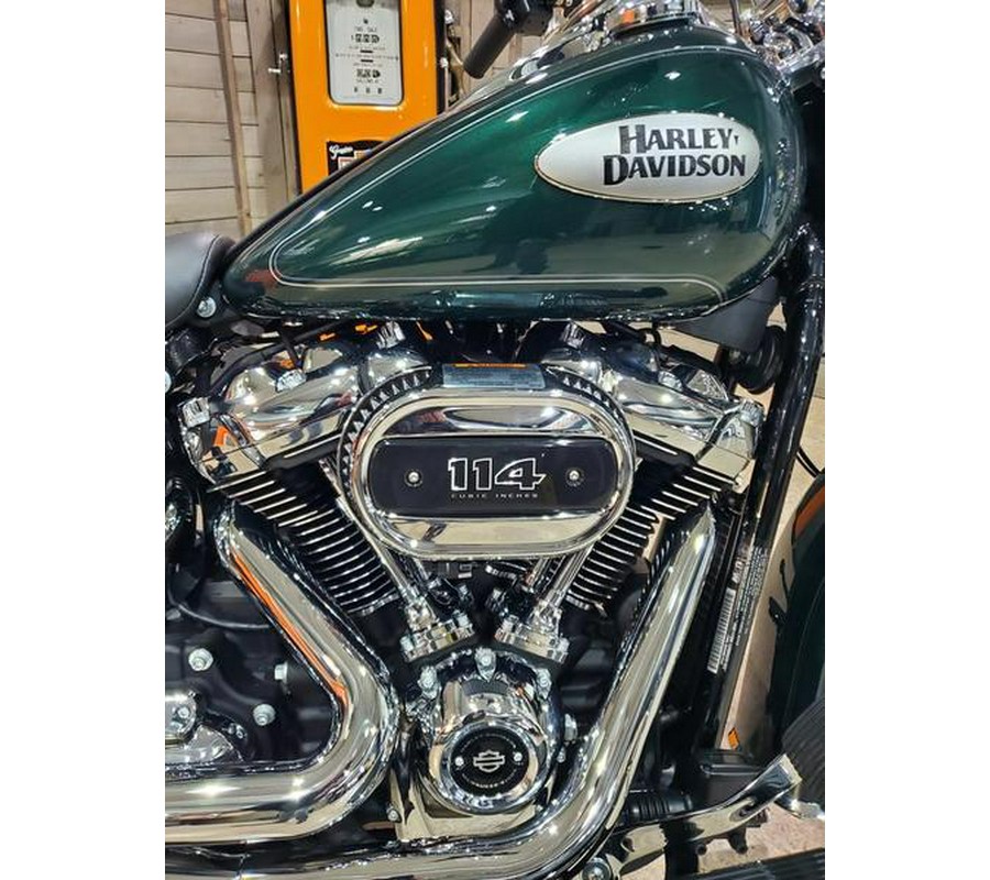 2024 Harley-Davidson® FLHCS - Heritage Classic