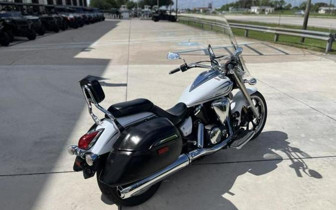 2015 Yamaha V Star® 950 Tourer