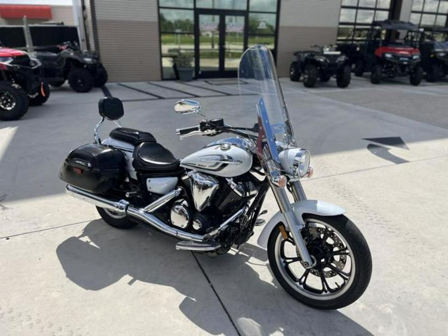 2015 Yamaha V Star® 950 Tourer