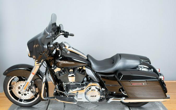 2012 Harley-Davidson Street Glide 103