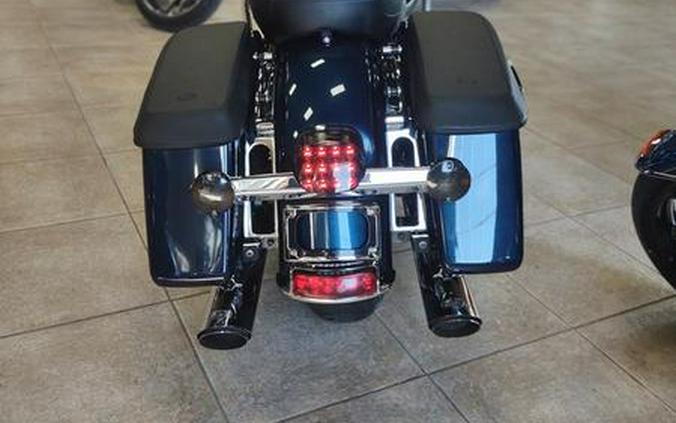 2016 Harley-Davidson® FLHR - Road King®