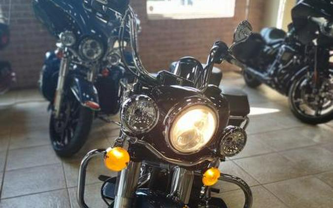 2016 Harley-Davidson® FLHR - Road King®