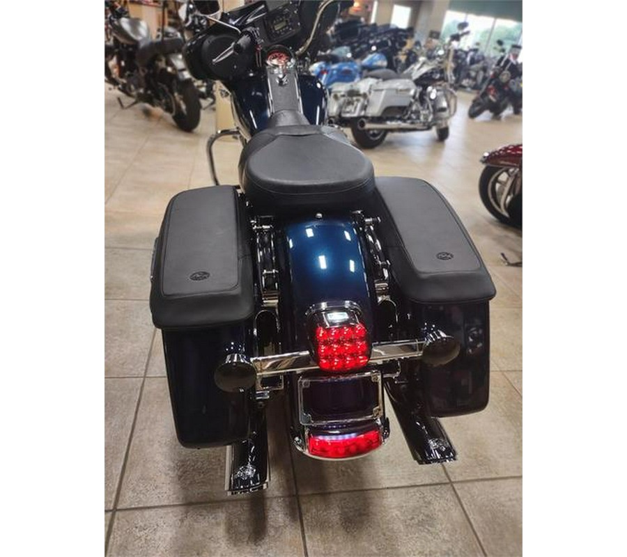 2016 Harley-Davidson® FLHR - Road King®