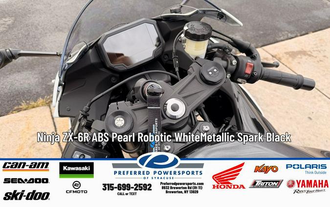 2026 Kawasaki Ninja ZX-6R Pearl Robotic White/Metallic Spark Black