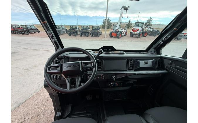 2026 Can-Am Defender MAX XT CAB HD11