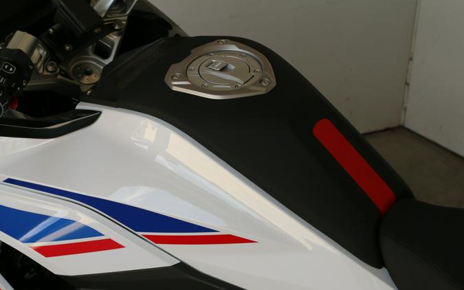 2026 BMW R 1300 RS
