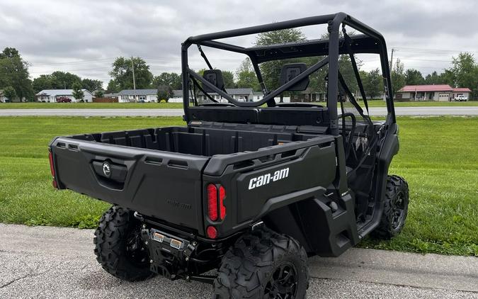 2024 Can-Am® Defender DPS HD7 Tundra Green