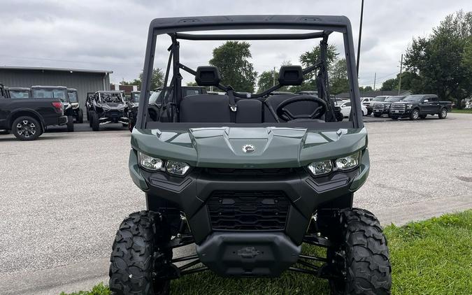 2024 Can-Am® Defender DPS HD7 Tundra Green