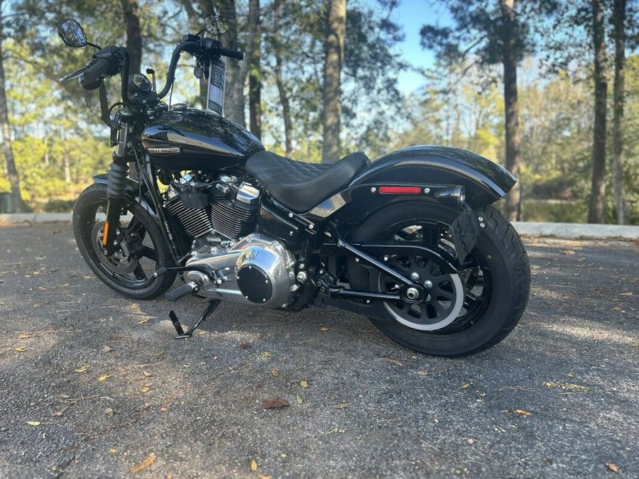 FXBB 2025 Street Bob™