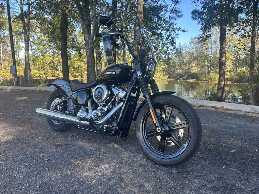 FXBB 2025 Street Bob™