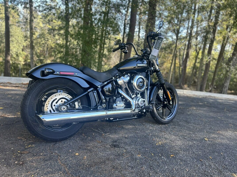 FXBB 2025 Street Bob™