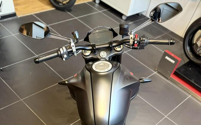 2026 Ducati MONSTER PLUS