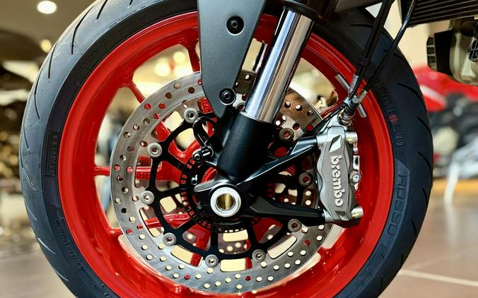 2026 Ducati MONSTER PLUS