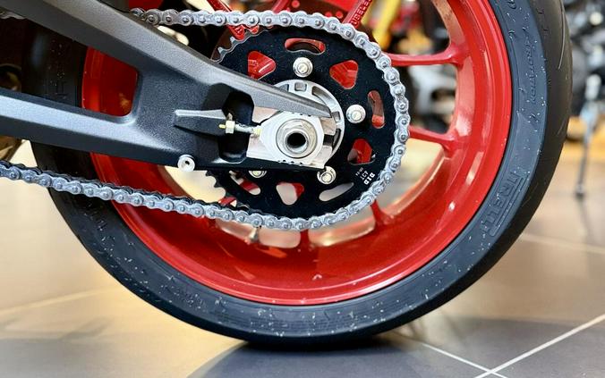 2026 Ducati MONSTER PLUS