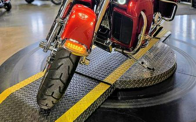 2014 Harley-Davidson® FLHTCU - Electra Glide® Ultra Classic®