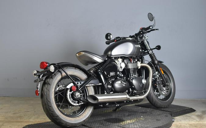 2022 Triumph Bonneville Bobber Matte Storm Grey / Matte Ironstone