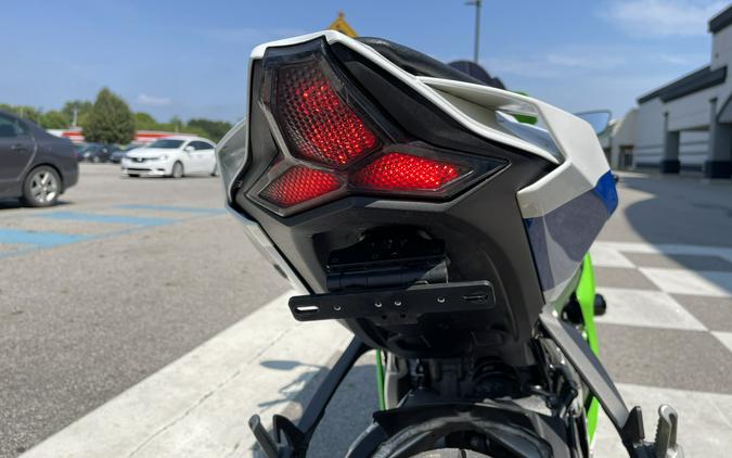 2024 Kawasaki Ninja® ZX™-10R 40th Anniversary Edition ABS