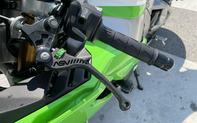 2024 Kawasaki Ninja® ZX™-10R 40th Anniversary Edition ABS