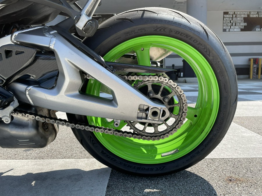 2024 Kawasaki Ninja® ZX™-10R 40th Anniversary Edition ABS
