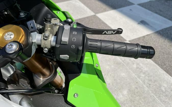 2024 Kawasaki Ninja® ZX™-10R 40th Anniversary Edition ABS