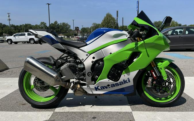 2024 Kawasaki Ninja® ZX™-10R 40th Anniversary Edition ABS