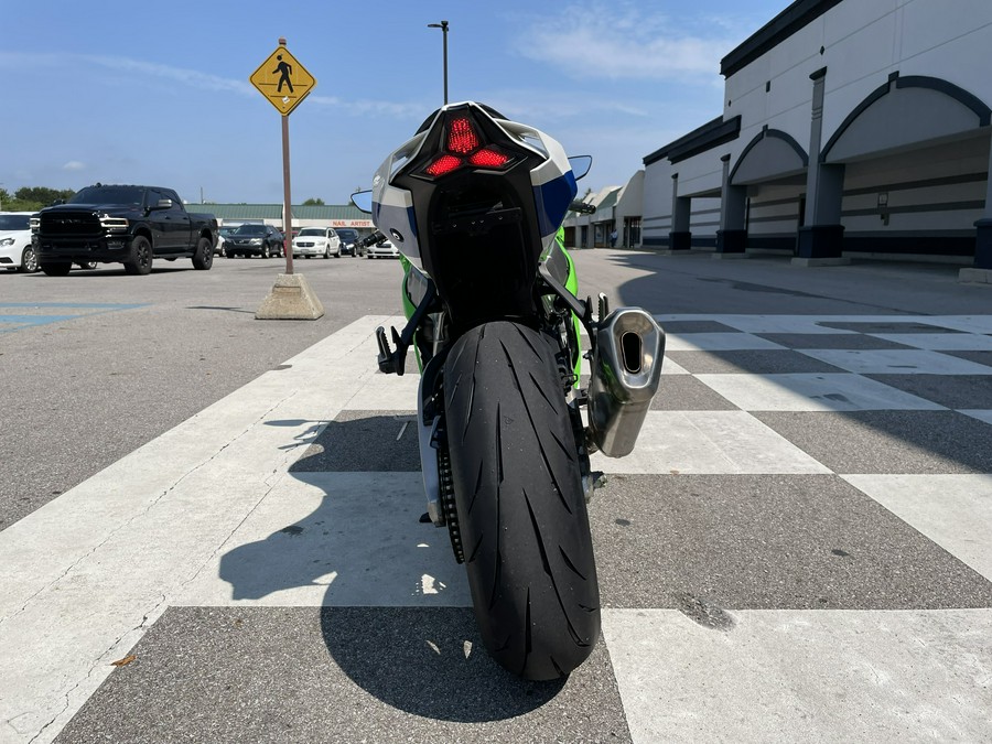 2024 Kawasaki Ninja® ZX™-10R 40th Anniversary Edition ABS